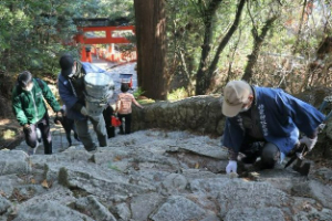 神倉神社石段点検写真