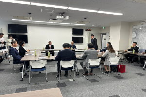 韓国総領事写真