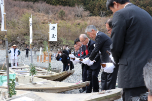 3月1日　瀞峡めぐり　川舟くだり開航式