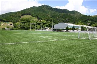 やたがらすサッカー場