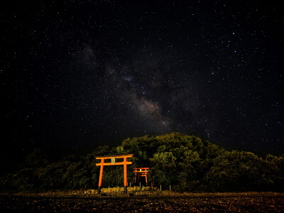 星の神々がおりるところの写真