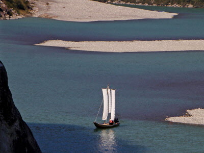熊野川三反帆の画像