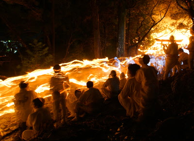 御燈祭りの写真